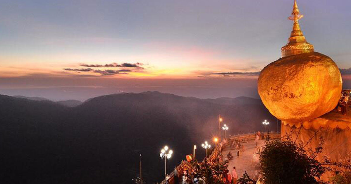 Myanmar - altın kaya