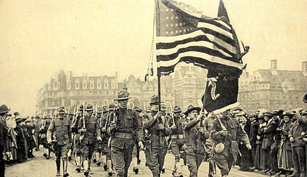 Birinci Dünya Savaşı Dönemi'nde Yürüyüşte Bulunan ABD'li Askerler