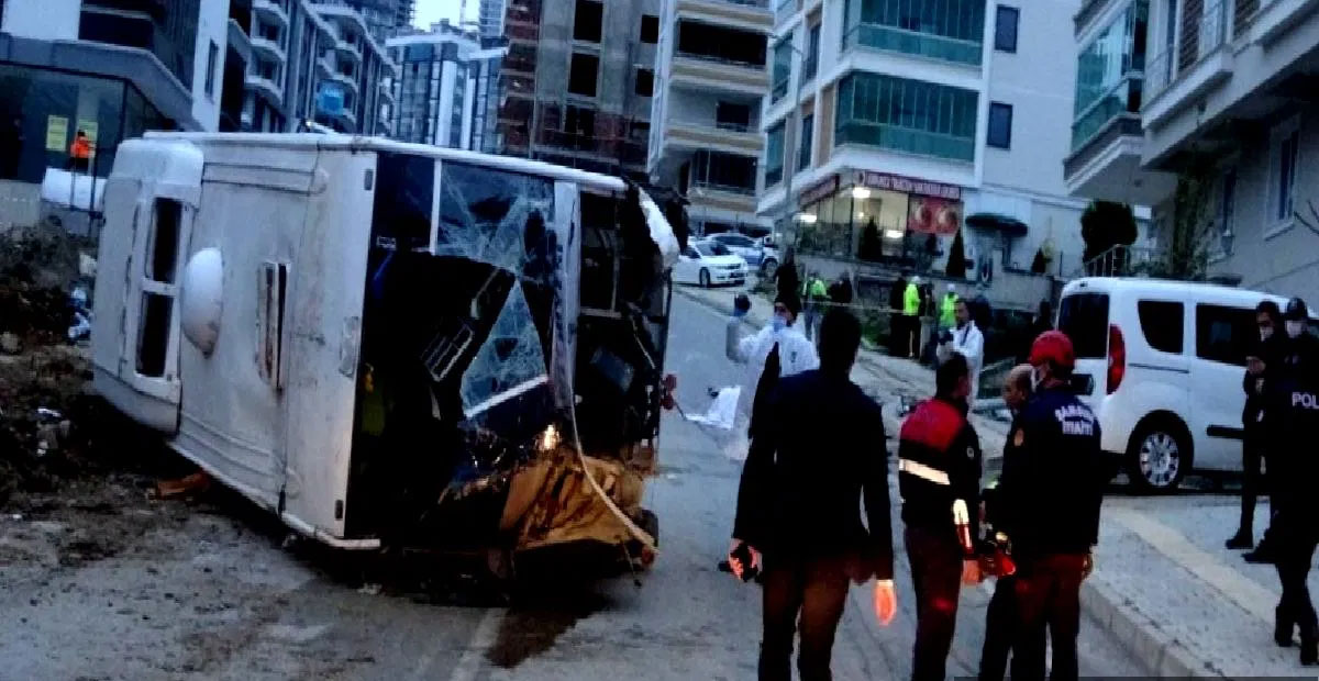 2 KİŞİ KAZA YERİNDE YAŞAMINI YİTİRDİ