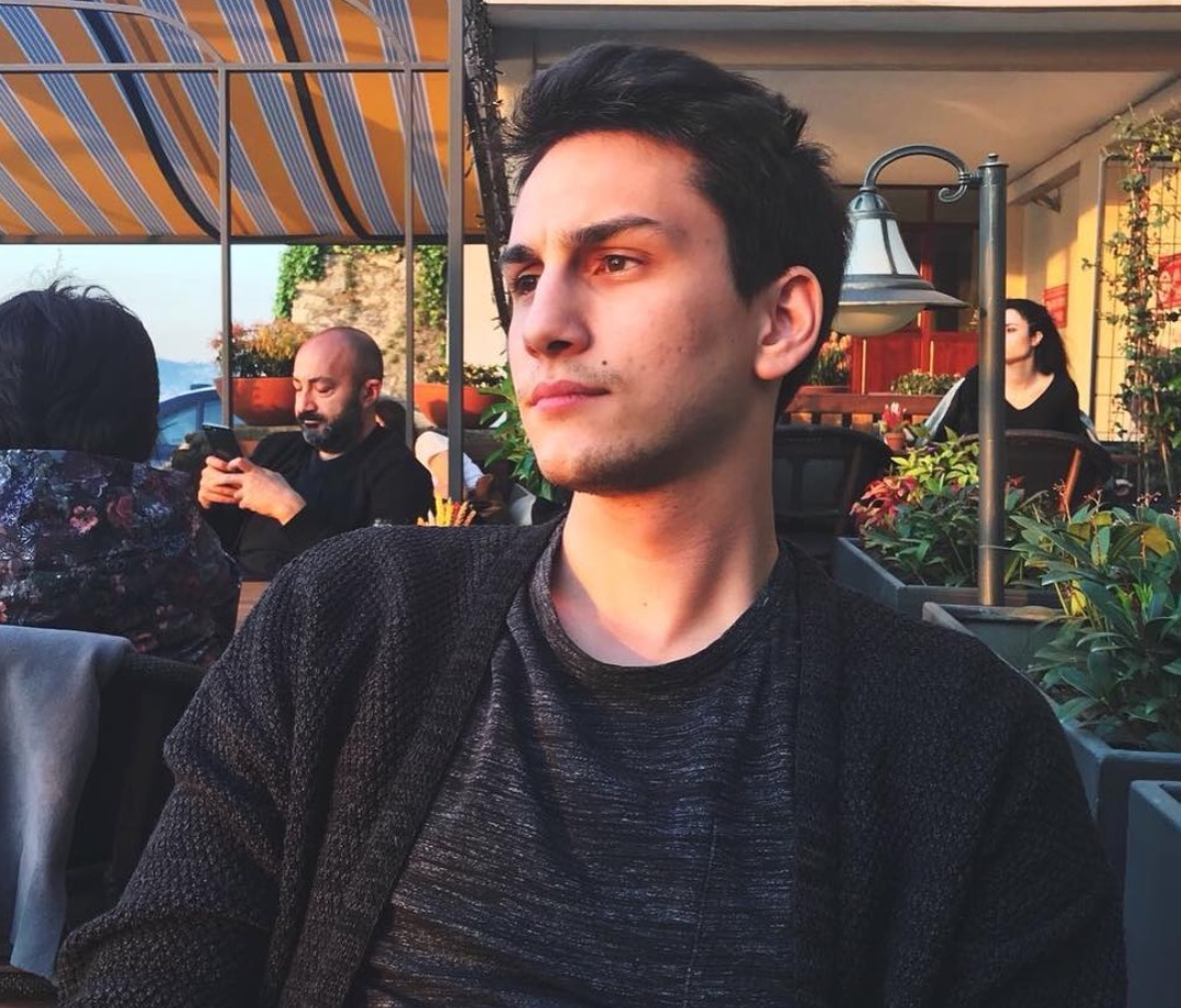 Sina Özer (Gökhan Karademir)