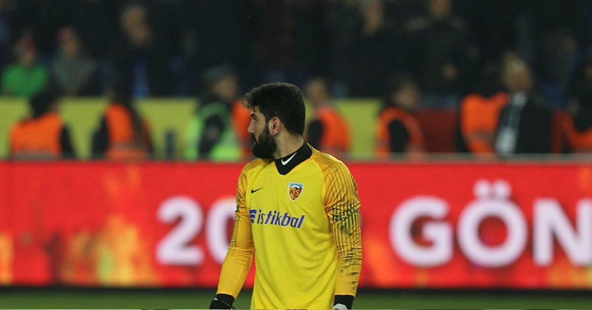 HANGİ TAKIMLARDA OYNADI?