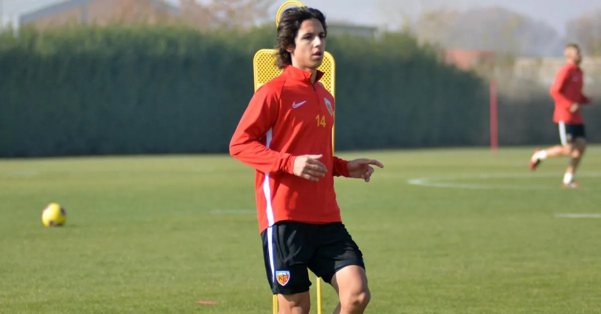 Emre Demir'in Boyu Nedir?