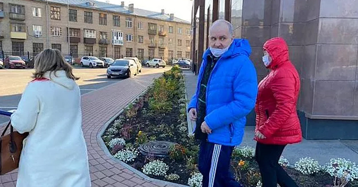 Bebek mezarlığından çıkarttı