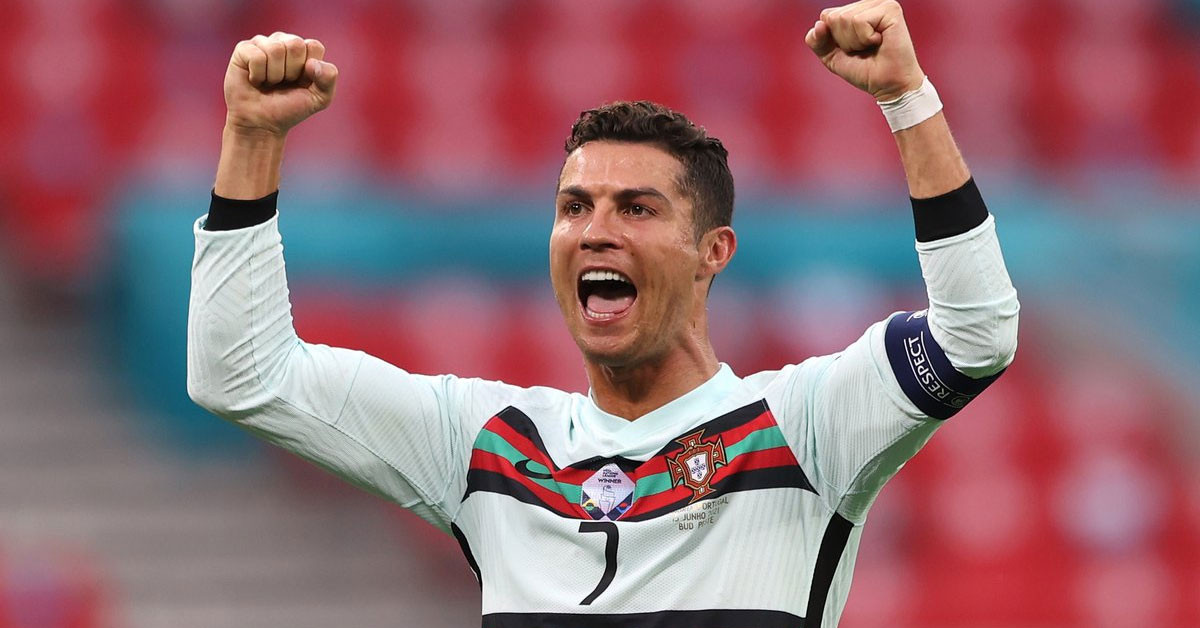 Ronaldo'dan hediye