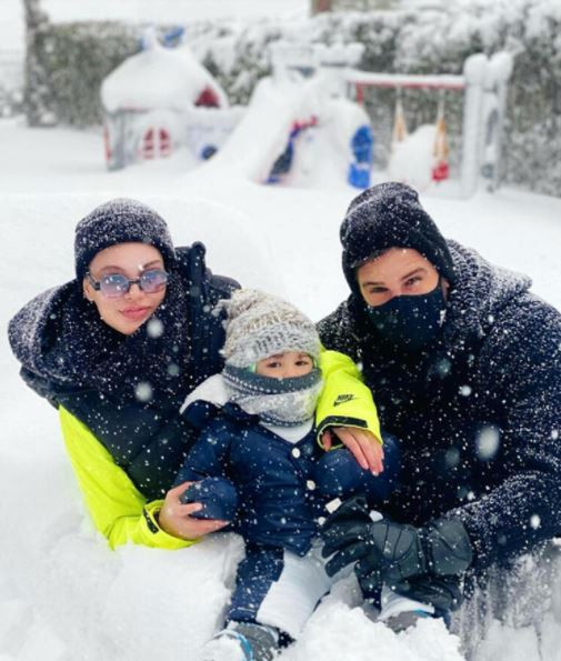 KARIN KEYFİNİ ÇIKARDI 