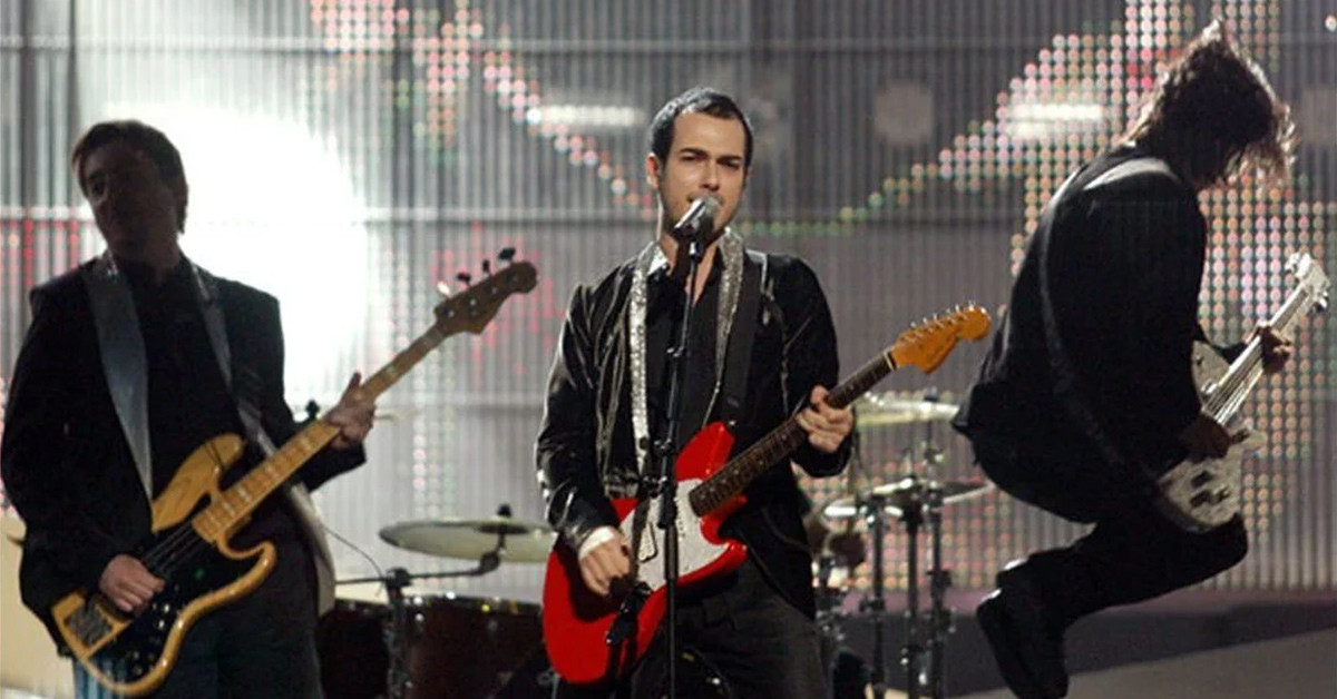 Mor ve Ötesi - 138 puan ve 7.lik!