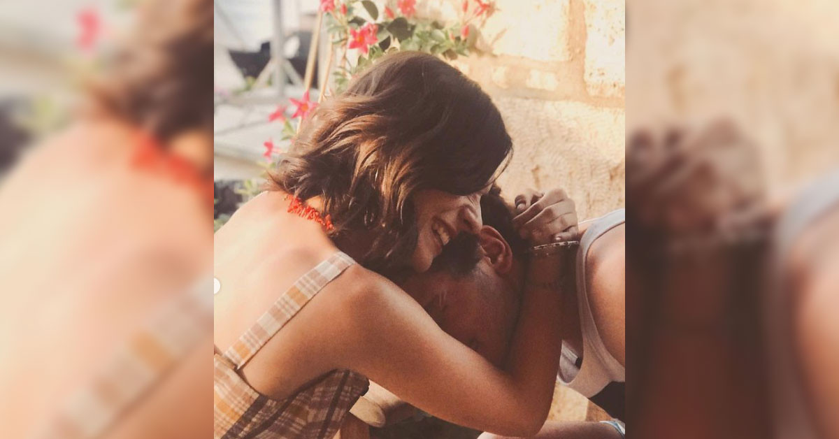 Boran Kuzum yakın arkadaşının doğum günün kutladı