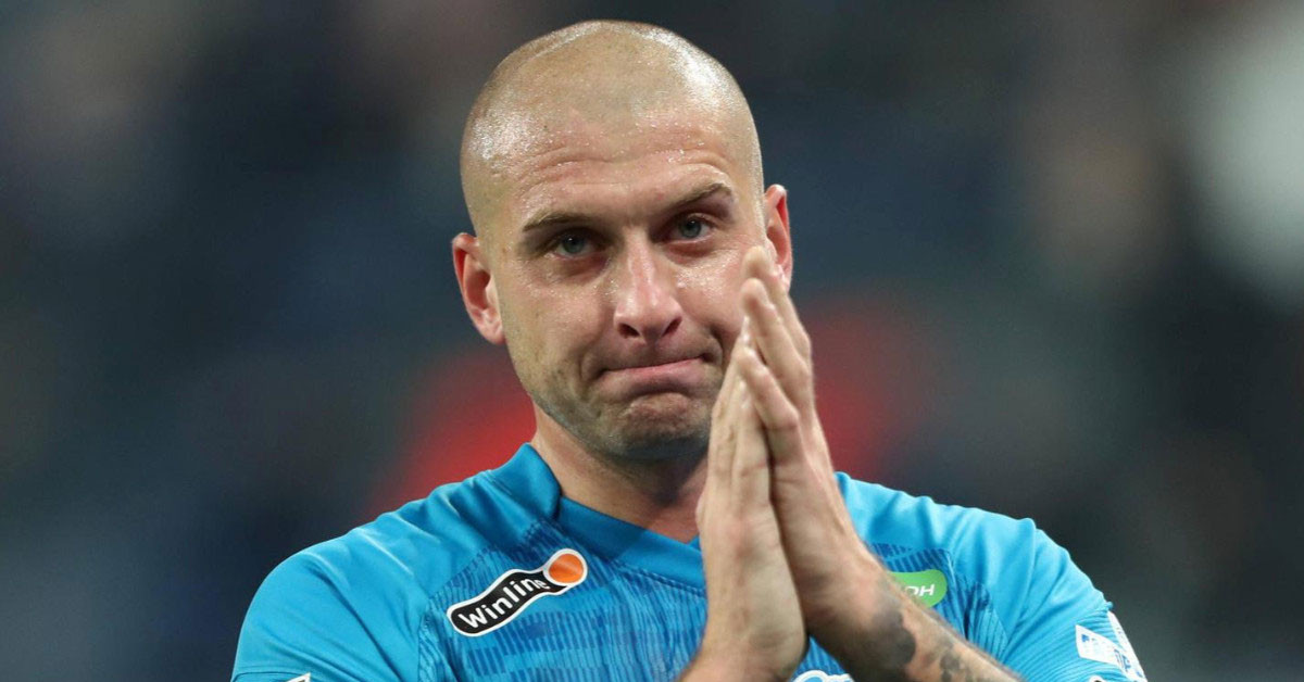 Ülkeden ayrılıyor