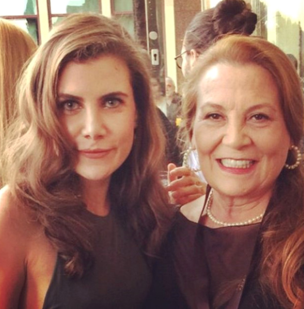 Aliye Uzunatağan ve kızı Ayşecan Tatari