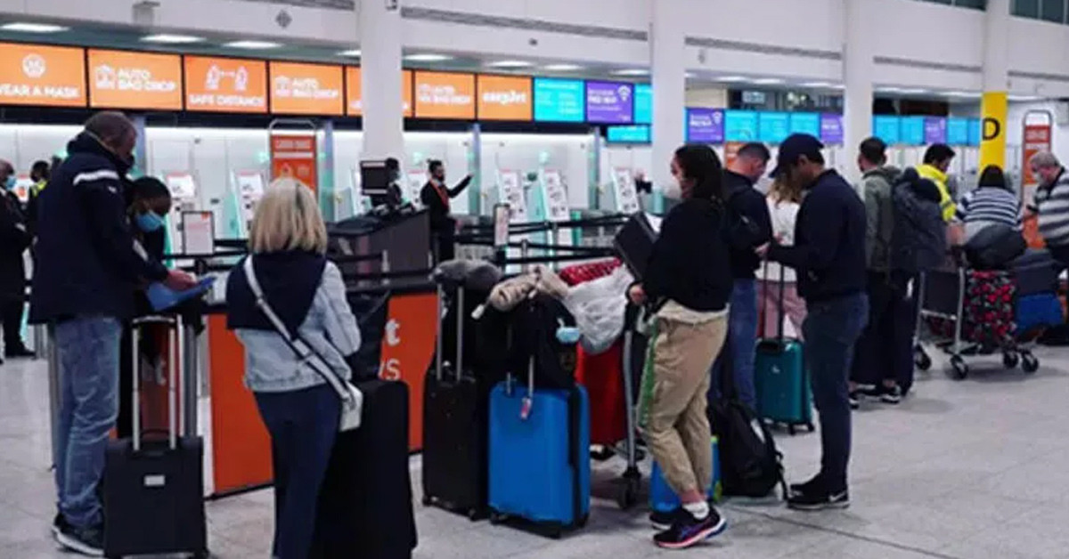 Boşanmak için uğraşıyor