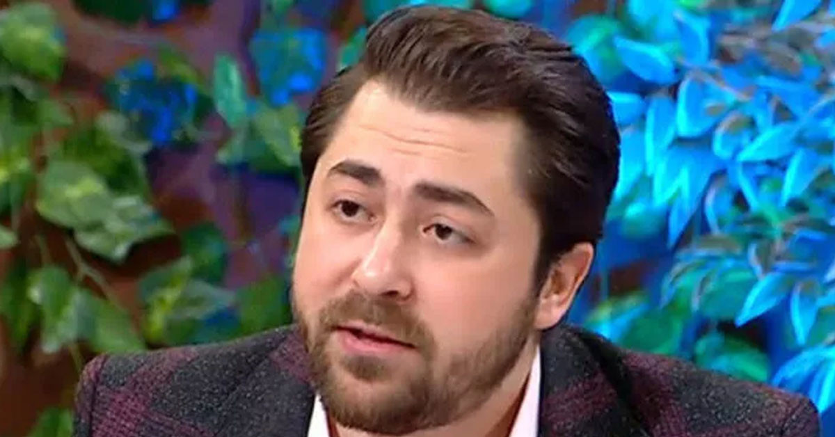 Sert dille eleştirdi