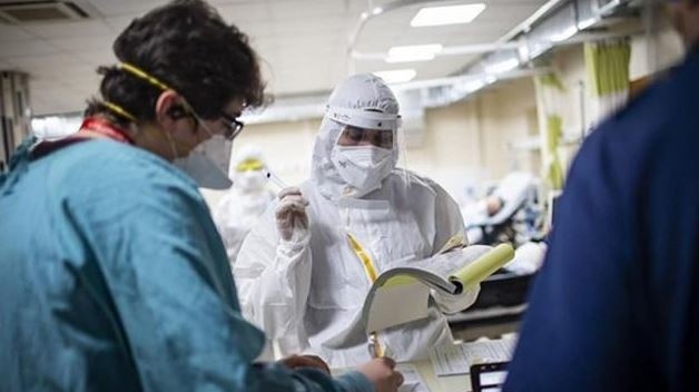 AŞI SIRASINDA BEŞİNCİYİZ