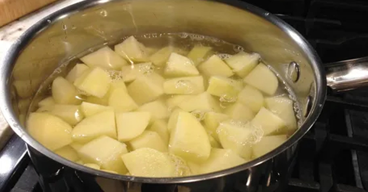 Haşlanmış patates suyunu dökmeyin!