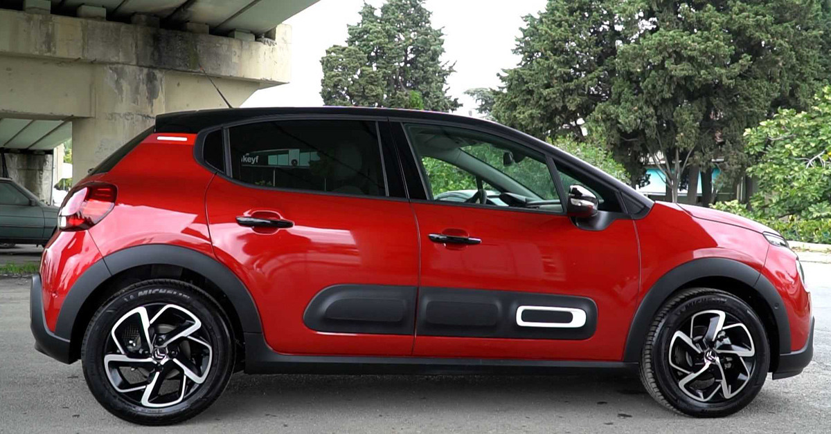 CITROEN C3 FEEL 1.2 PURETECH 83 BVM S&S 5 İLERİ MANUEL FİYATI: 317 Bin TL
