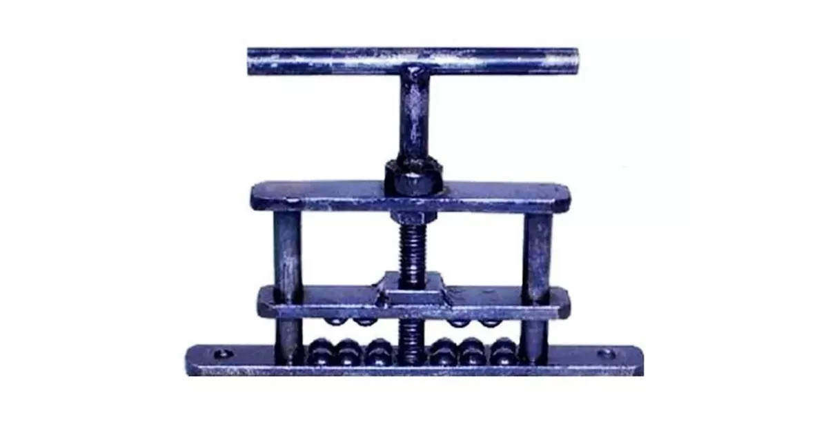 Mengene Kelebek kelepçe 