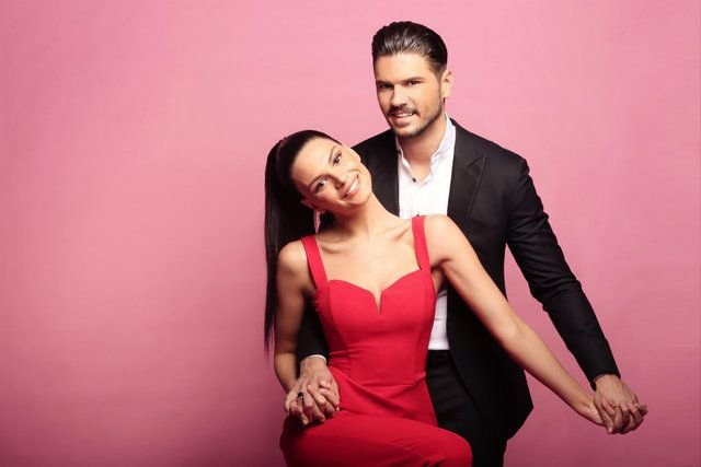 Tolgahan Sayışman  - Almeda Abazi