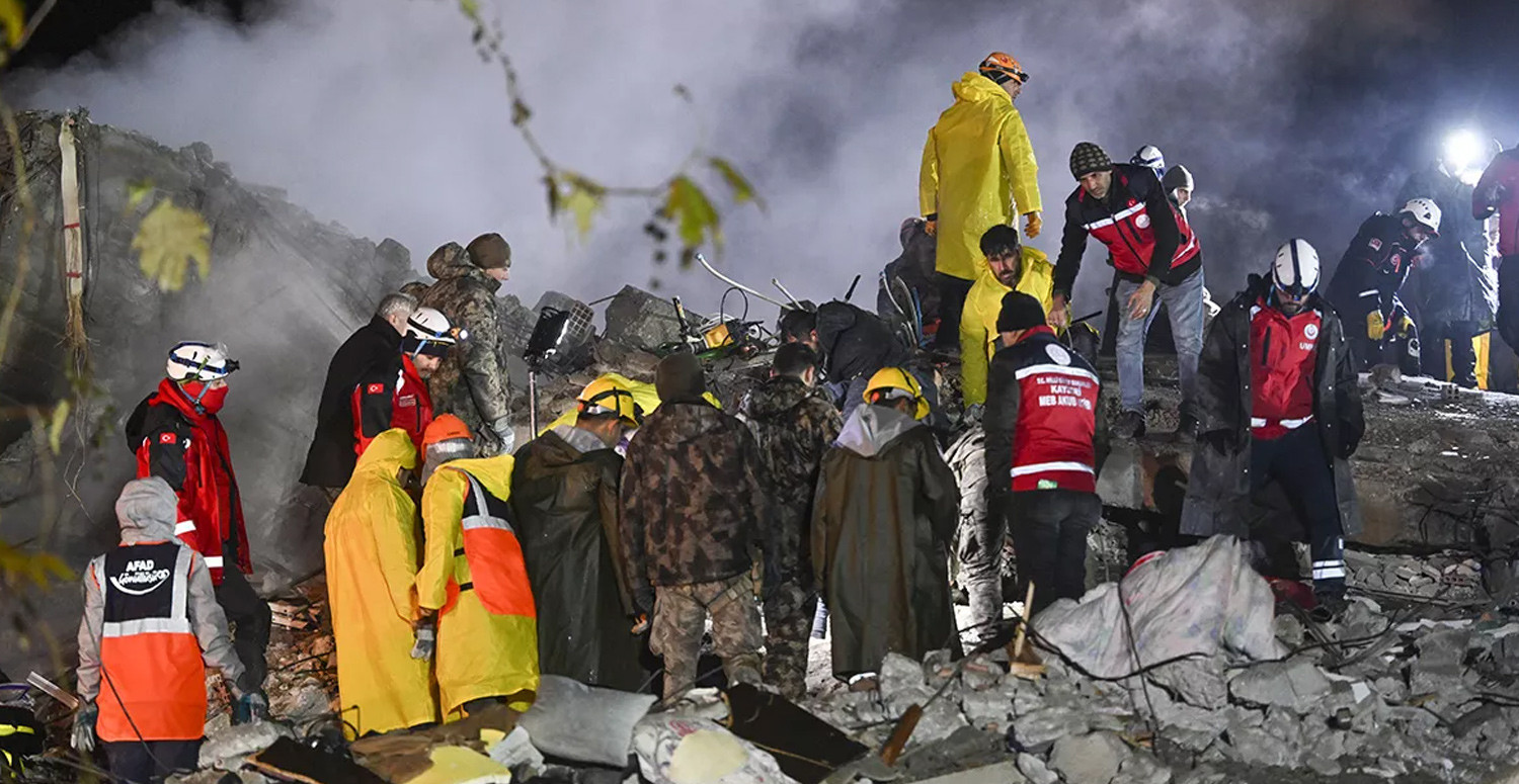 130 atom bombası gücünde 130 atom bombası gücünde