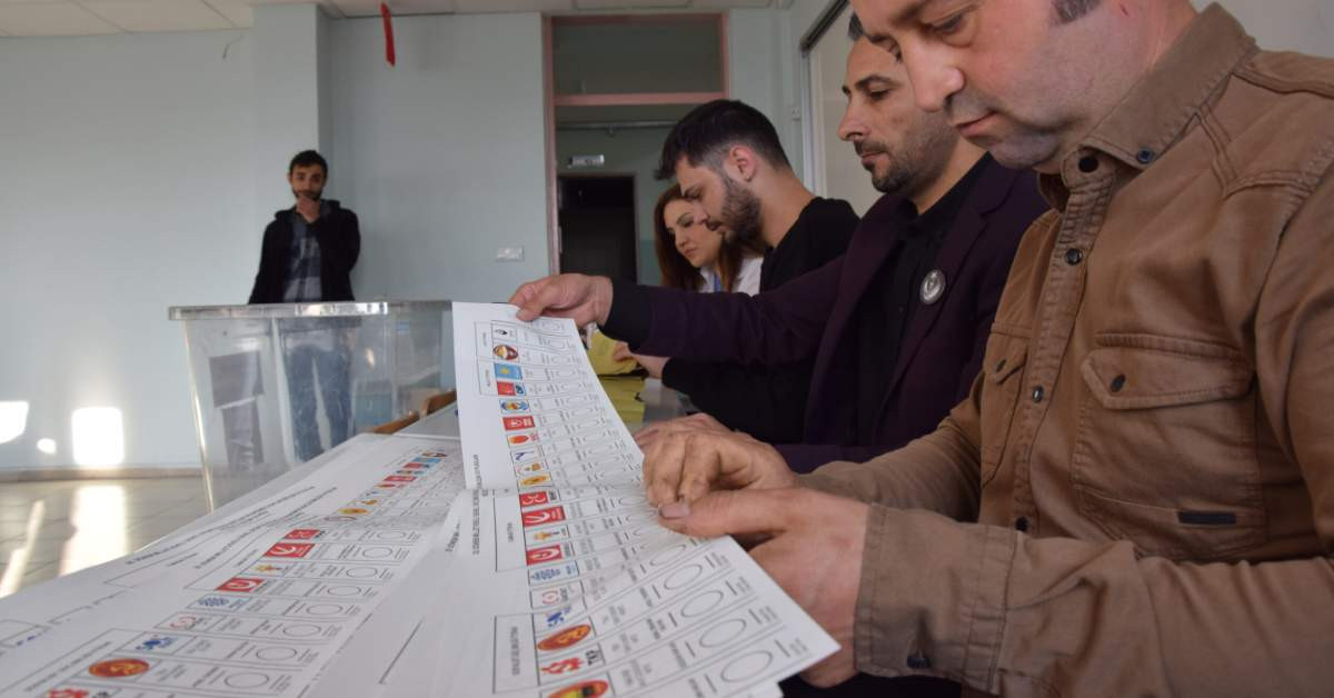 14 Mayıs Seçimleri Dünya Basını 14 Mayıs Seçimleri Dünya Basını
