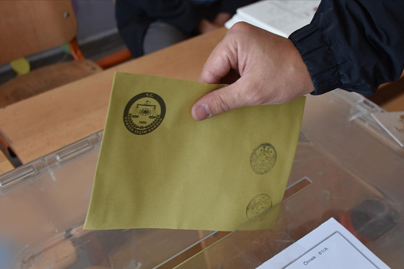 2024 yerel seçimlerde oy kullanmamanın cezası kaç TL?