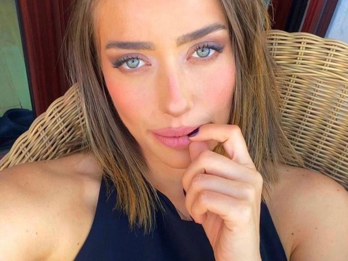 Elif Gökalp kimdir