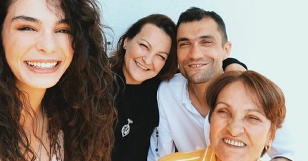 ebru şahin annesi
