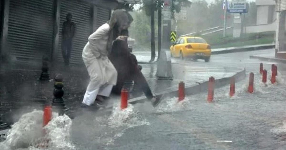4 işçi mahsur kaldı