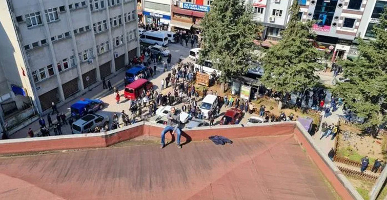 Samsun'da Belediye Binasında İntihar Teşebbüsü6