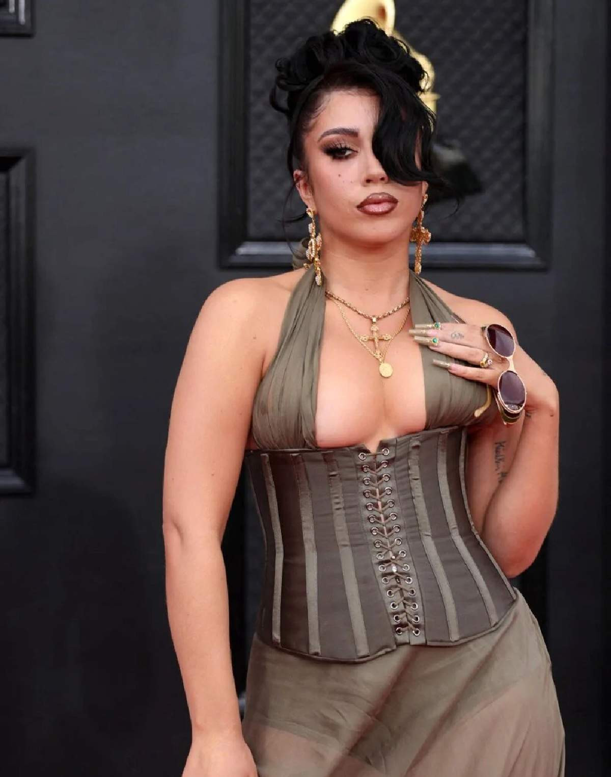 64'üncü Grammy Ödülleri kırmızı halı fotoğrafları
