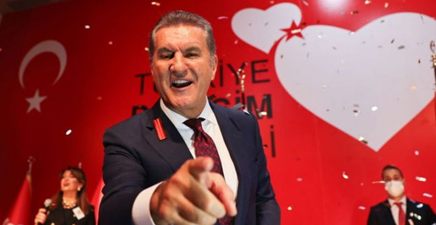 Deniz Baykal'ın Kızı Siyasete Atılıyor45645456 Deniz Baykal'ın Kızı Siyasete Atılıyor45645456