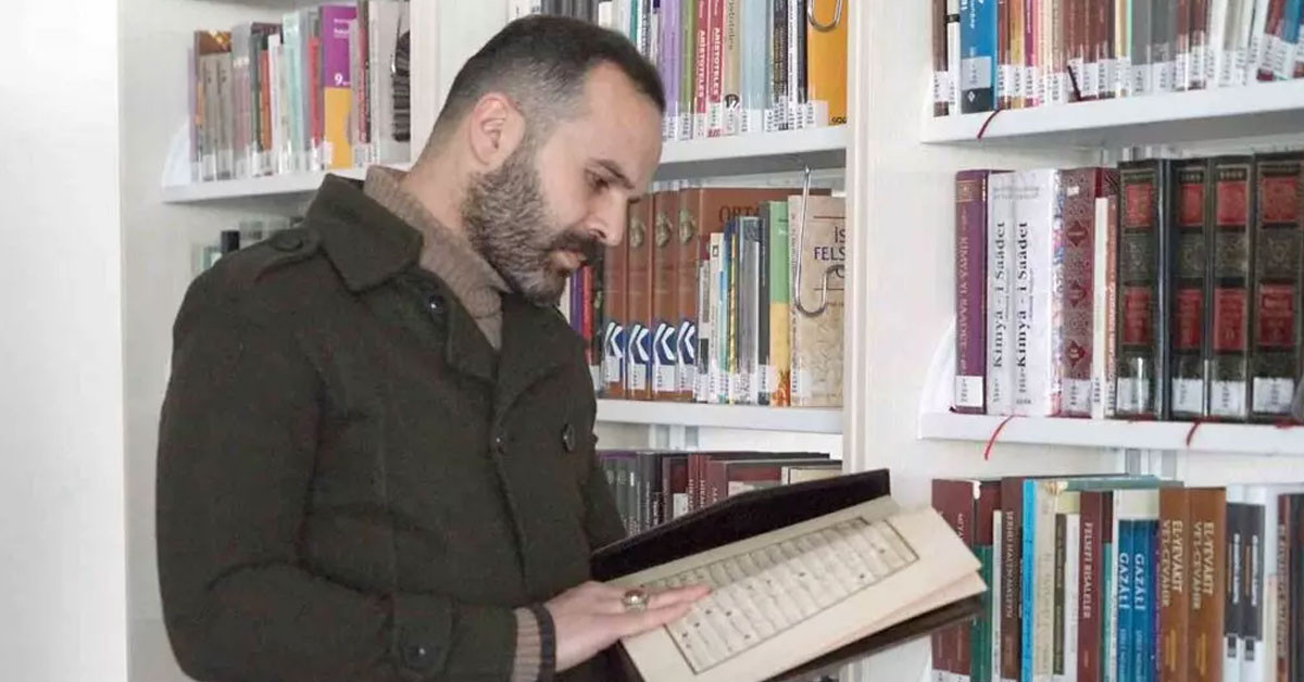 800 yıl önce yazılmış