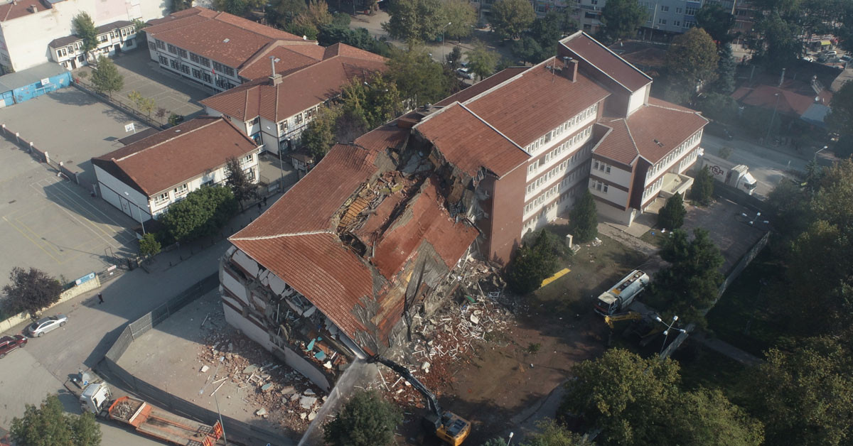 Hükümet Konağı yıkıldı