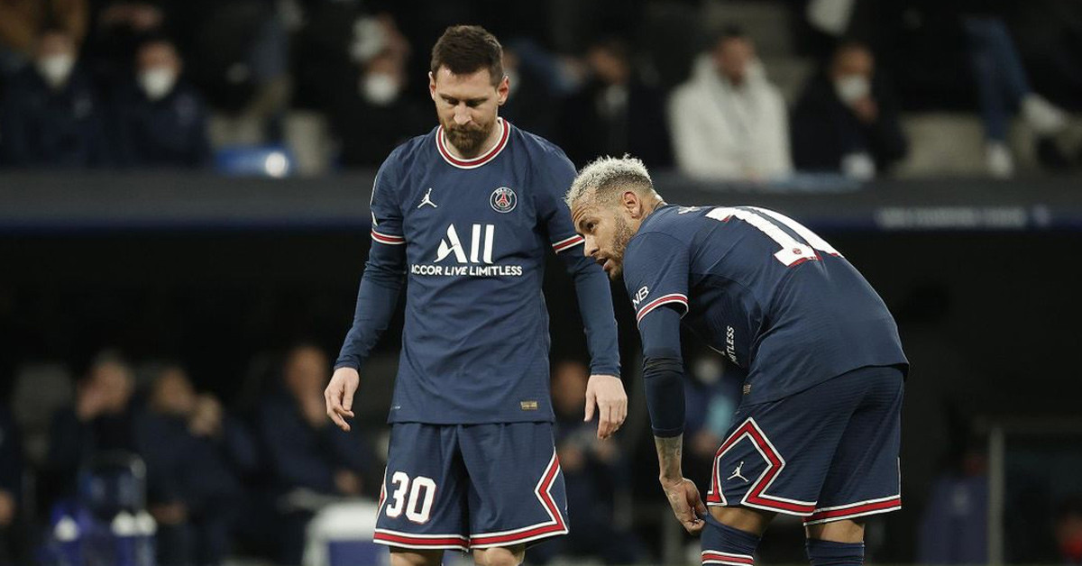 Neymar ve Messi'ye taraftarlarından tepkiler geldi.