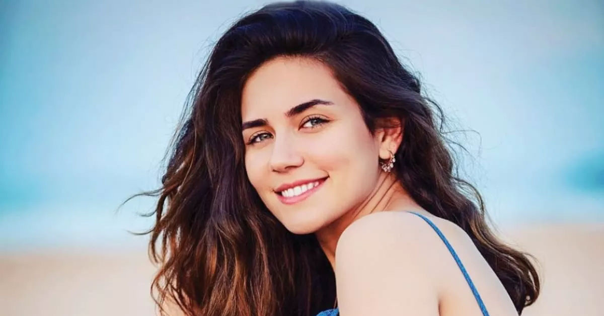 Buse Varol Camdaki Kız dizisinde