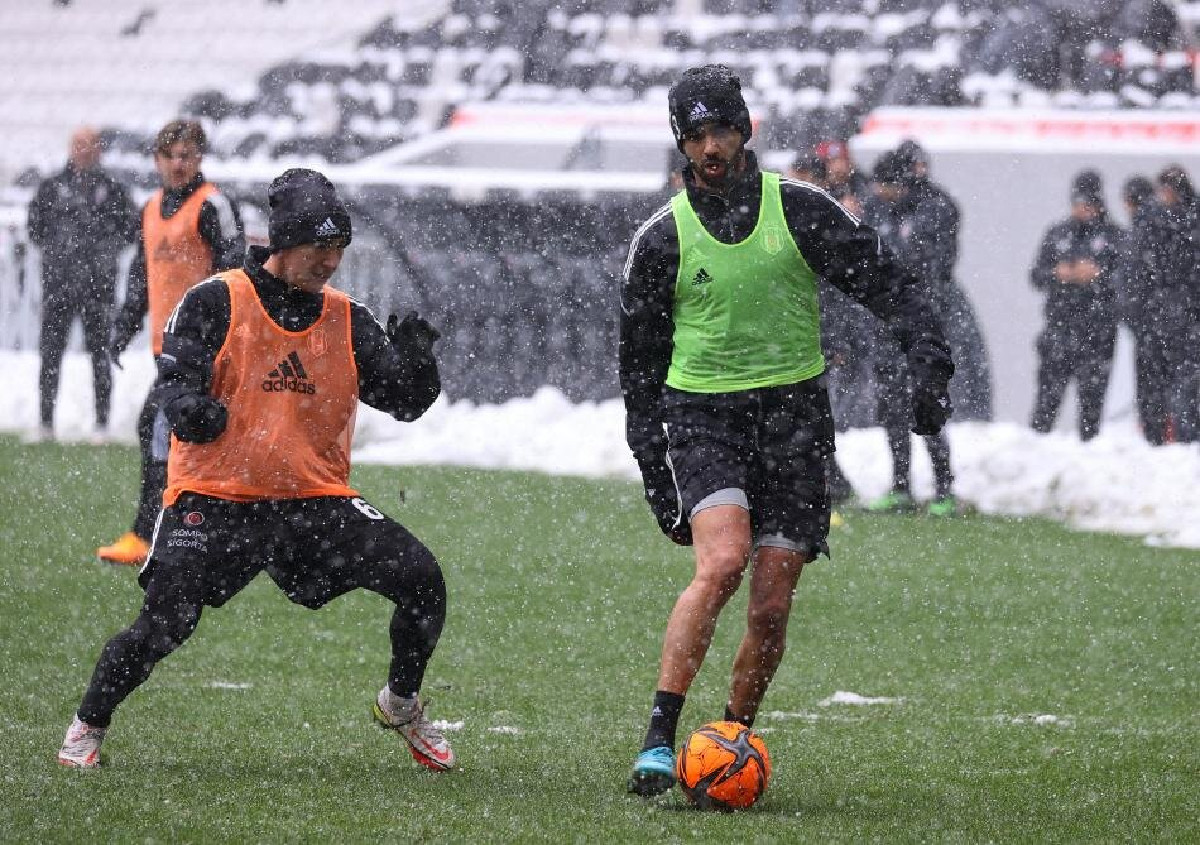 Beşiktaş kadrosunda sakat ve cezalı oyuncular kimler