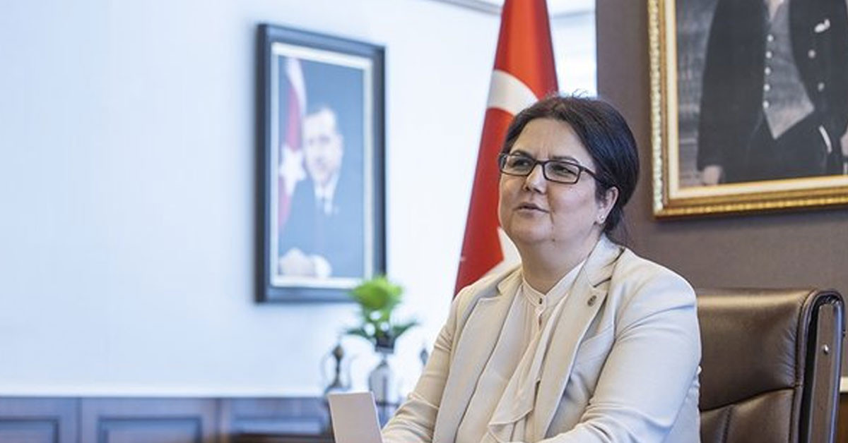 Aile ve Sosyal Hizmetler Bakanı Derya Yanık