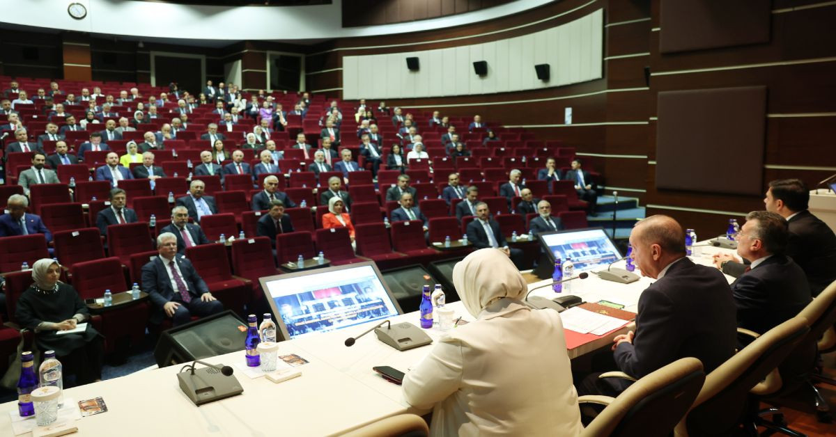 AK Parti’de MYK toplanıyor: Yeni yol haritası belli oluyor