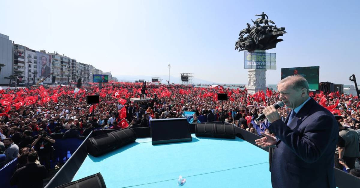 AK Parti’den İzmir çıkarması: Cumhurbaşkanı Erdoğan’dan CHP’ye sert sözler AK Parti’den İzmir çıkarması: Cumhurbaşkanı Erdoğan’dan CHP’ye sert sözler