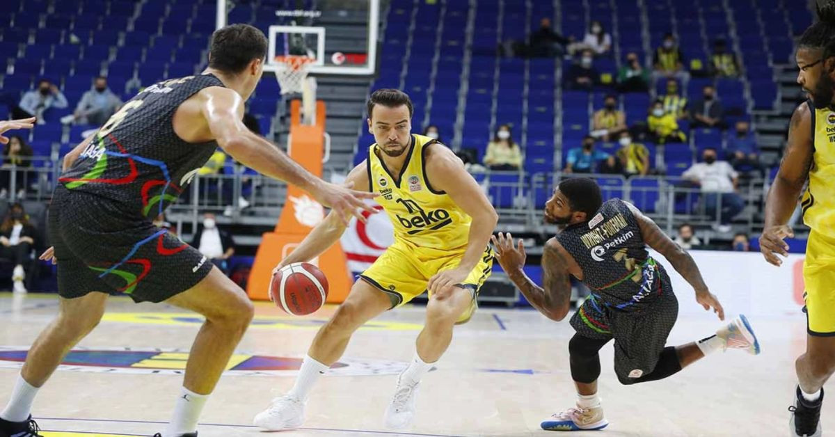 Aliağa Petkimspor-Fenerbahçe Beko maçı ne zaman, saat kaçta ve hangi kanalda? Fenerbahçe, Petkimspor deplasmanında