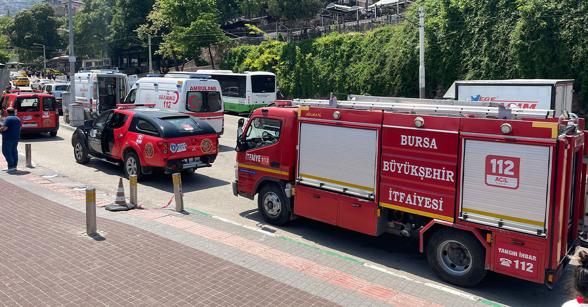 Alışveriş Merkezinin Tavanı Çöktü!