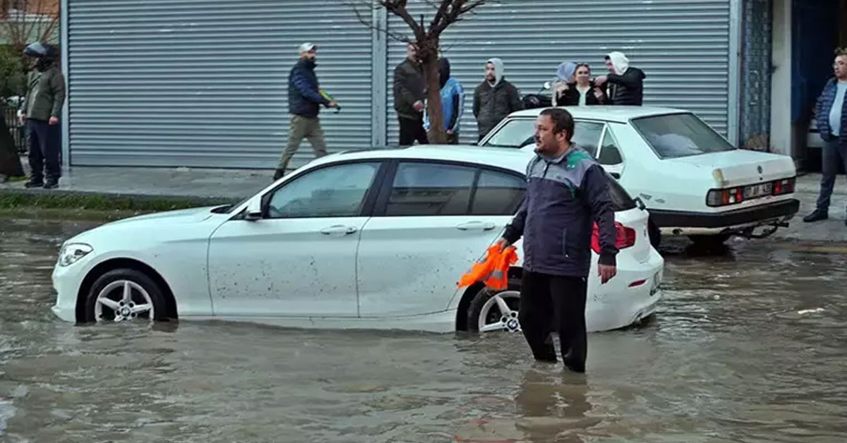 Antalya'da hortum paniği