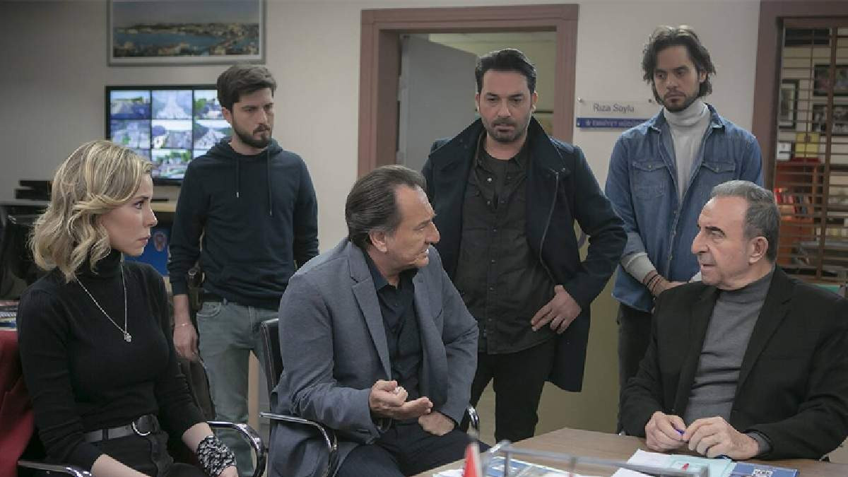 Arka Sokaklar dizisi rekora koşuyor