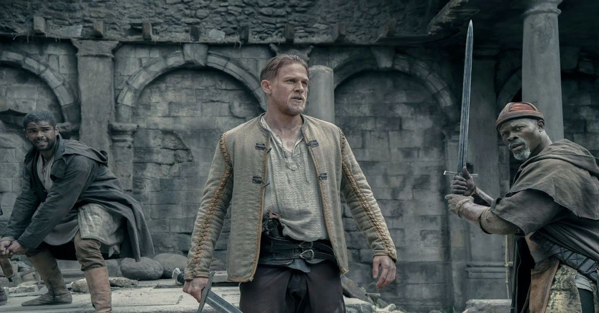 Arthur’un en dipten zirveye ulaşma hikayesi: Kral Arthur: Kılıç Efsanesi film konusu ve oyuncuları