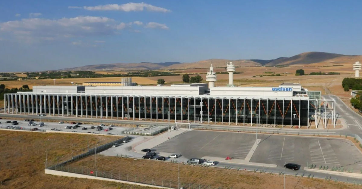 ASELSAN, 2023 yılı finansal sonuçlarını açıkladı. Geçen yılın sonunda bakiye siparişleri önemli bir aşamayı kaydetti ve rekor seviye olan 11 Milyar ABD dolara ulaştı. İşte detayları… ASELSAN, 2023 yılı finansal sonuçlarını açıkladı. Geçen yılın sonunda bakiye siparişleri önemli bir aşamayı kaydetti ve rekor seviye olan 11 Milyar ABD dolara ulaştı. İşte detayları…