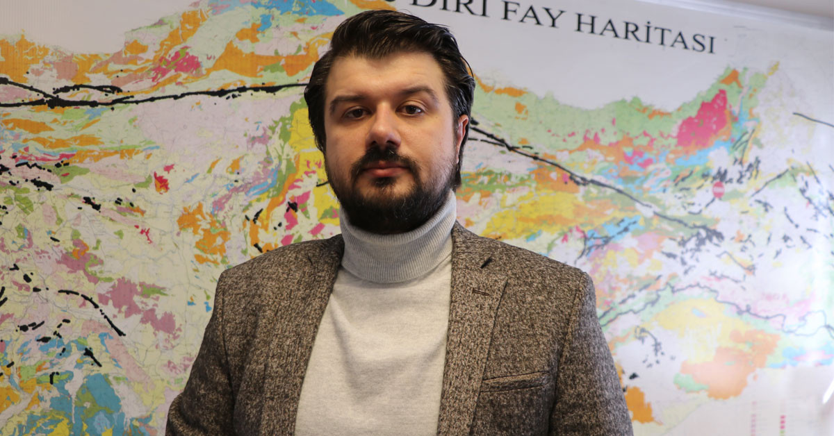 Atatürk Üniversitesi Deprem Araştırma Merkezi Müdürü Doç. Dr. Çağlar Özer Atatürk Üniversitesi Deprem Araştırma Merkezi Müdürü Doç. Dr. Çağlar Özer