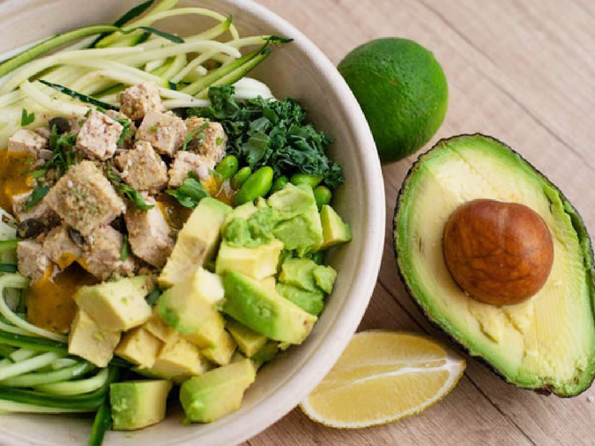 Avokado nasıl yenir, tüketilir? Avokado nasıl yenir, tüketilir?