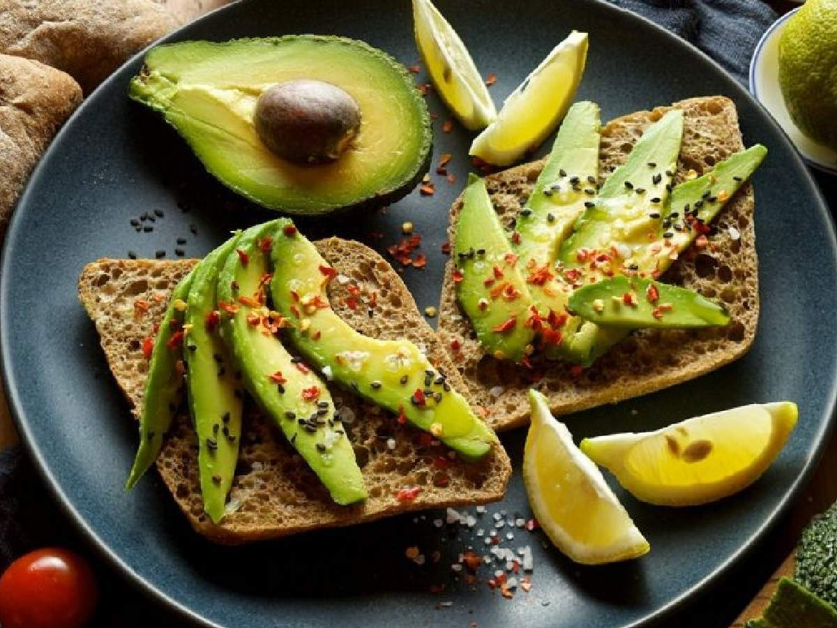 Avokado nasıl yenir, tüketilir? Avokado nasıl yenir, tüketilir?