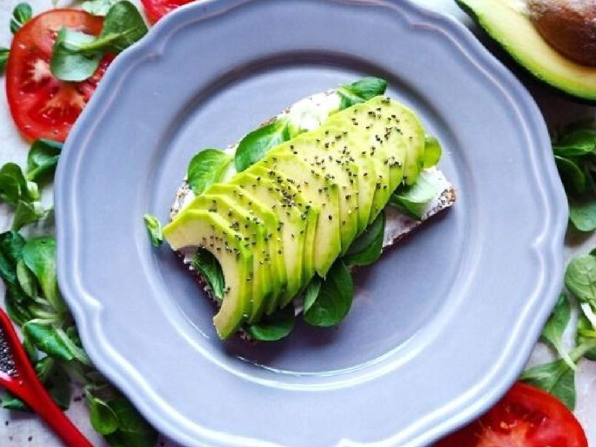 Avokado nasıl yenir, tüketilir? Avokado nasıl yenir, tüketilir?