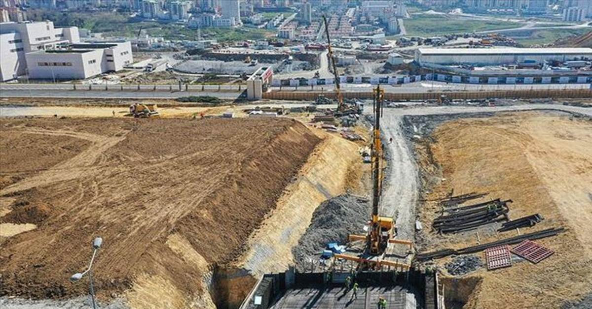 Bakan Karaismailoğlu metro
