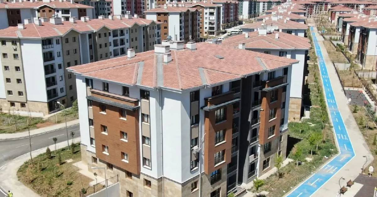 Bakan Kurum TOKİ