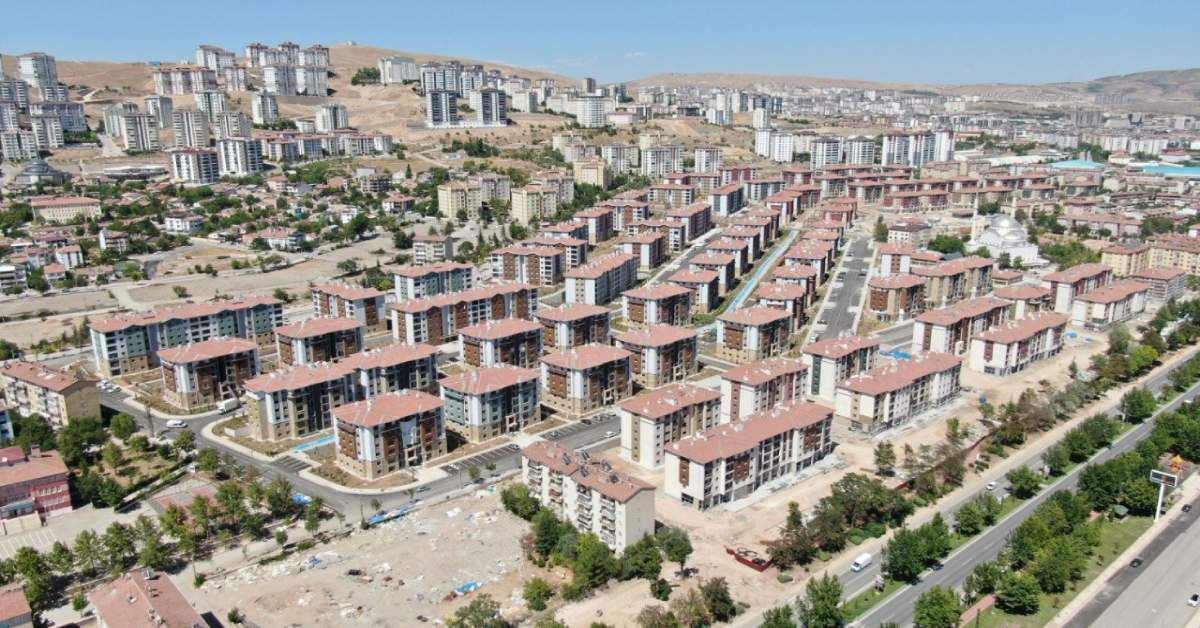 Bakan Özhaseki Deprem Konutları Bakan Özhaseki Deprem Konutları